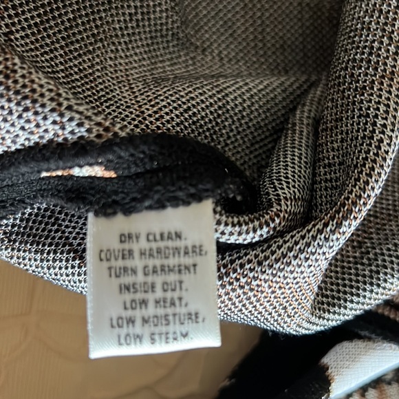 St. John full zip Jacket - Picture 8 of 8